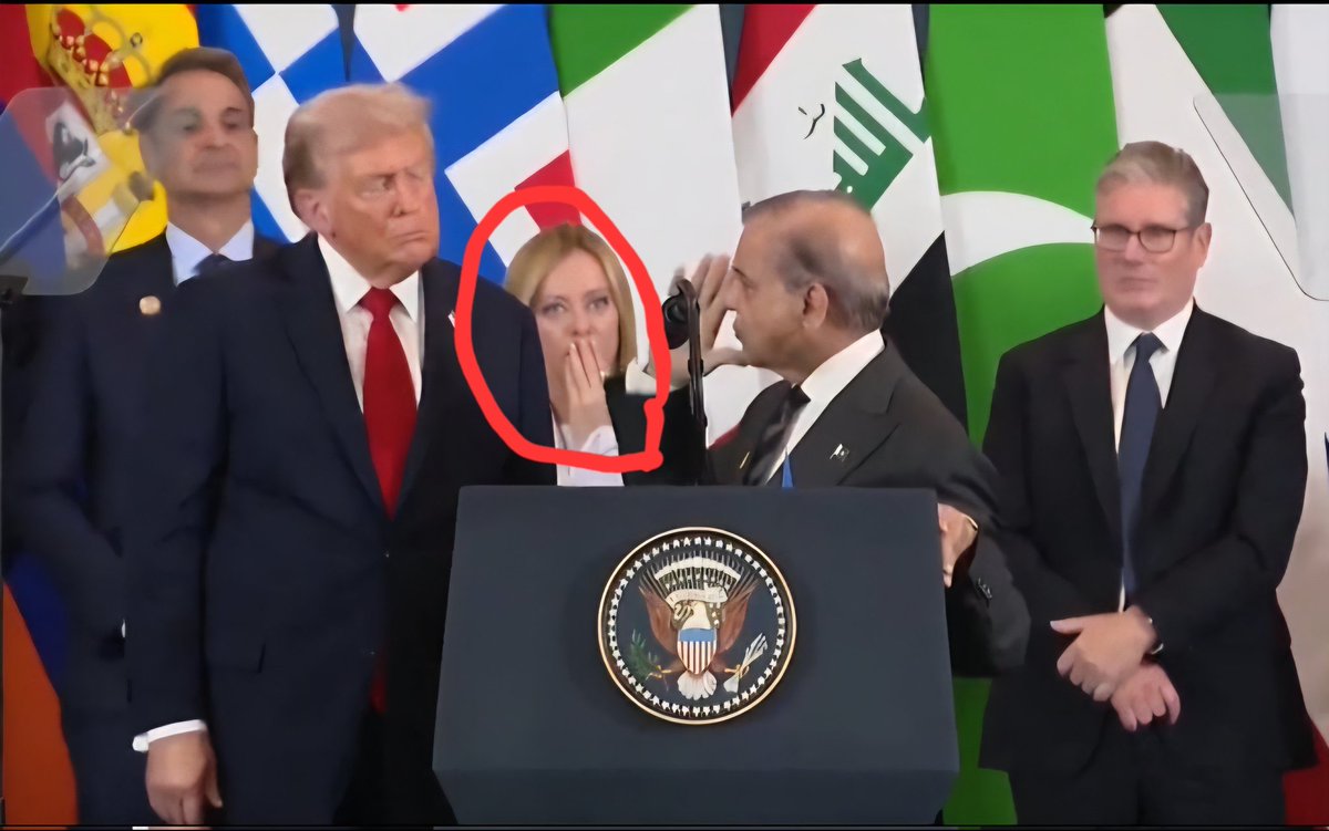 جب انسان اپنے مفاد، 
لالچ یا خوف میں 
آکر حق سے منہ موڑ لیتا ہے، 
ظلم کے سامنے 
خاموش ہوجاتا ہے، 
یا اپنی قوم و ایمان کے 
خلاف عمل کرتا ہے، 
تو یہ بے غیرتی کی علامت ہے ،
اُردلی کے سیلوُٹ مارتے 
انداز دیکھ کر
برابر کھڑی خاتون تو ہکّا بکّا رہ 
گئی کہ
کون ہے یہ اس قدر 
گھٹیا آدمی