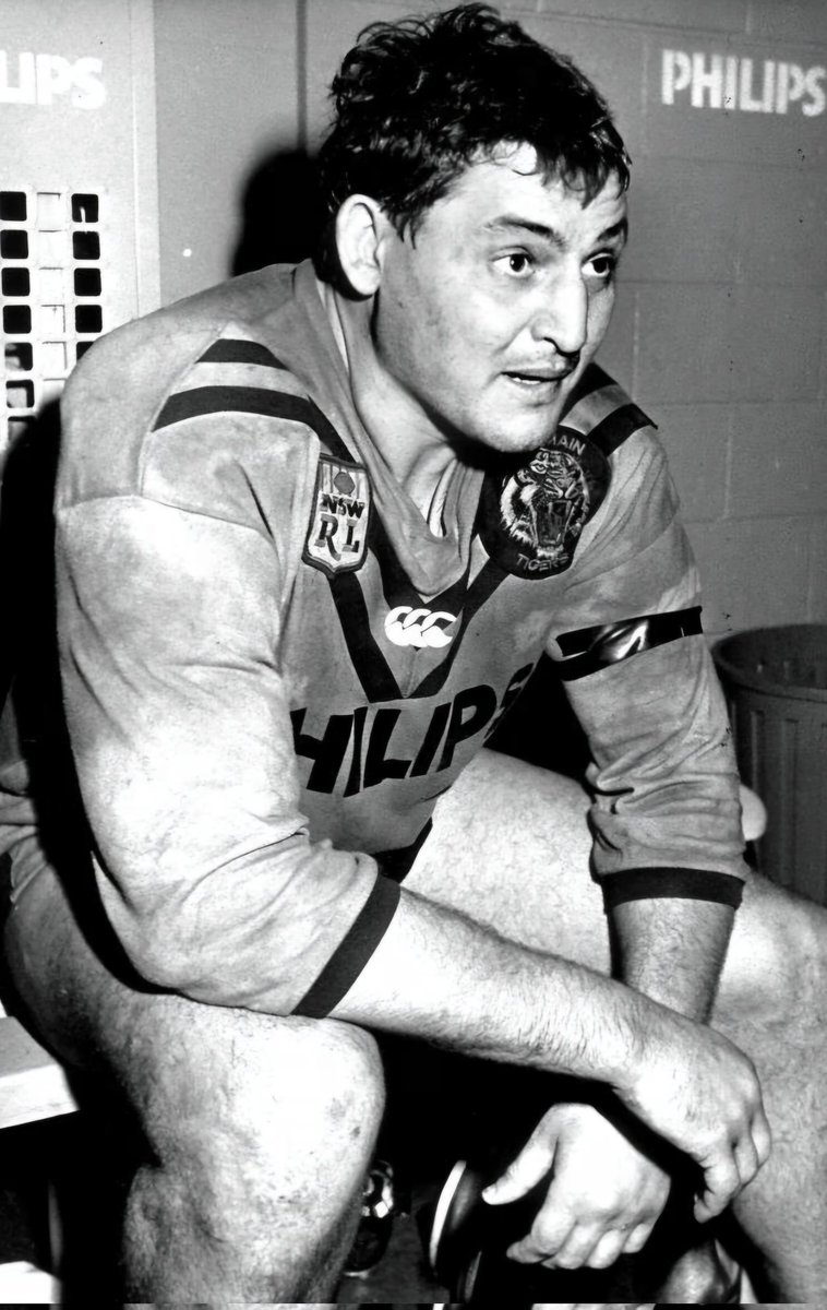 HowsThatPodcast's tweet image. We'll be releasing our @HowsThatPodcast episode with rugby league legend &amp;amp; media personality Steve "Blocker" Roach this Friday...

This is one fantastic episode with plenty of laughs and great stories...don't miss it!

#rugbyleague #legend #howsthatpodcast #howsthat #podcast