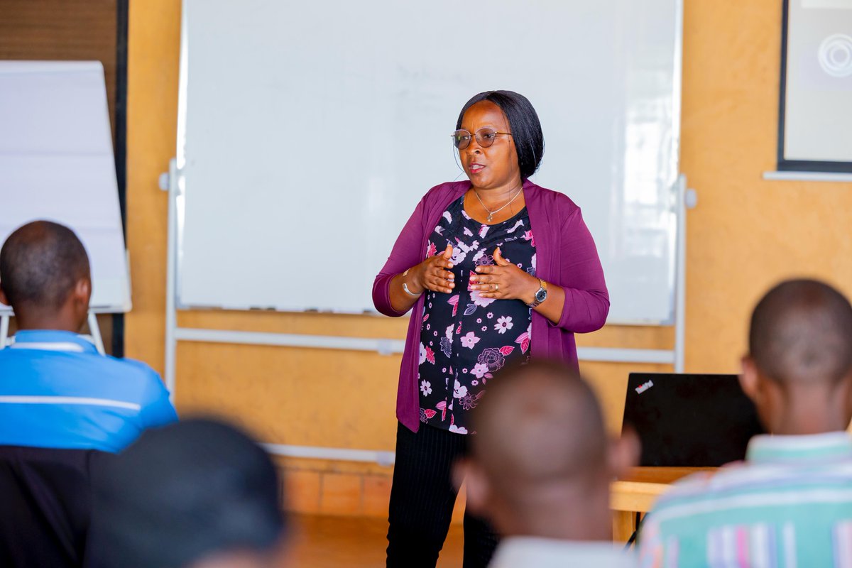 RICA_Rwanda's tweet photo. RICA, in partnership with @FAORwanda, @RwandaAgriBoard and @giz_rwanda, has launched a two-week training program to equip 40 Farmer Field School facilitators from the Gatsibo, Bugesera, and Gakenke Districts with skills in sustainable agricultural mechanization. This training will enable facilitators to guide farmers on using mechanization as a business.

@RwandaAgri @Rwanda_Edu