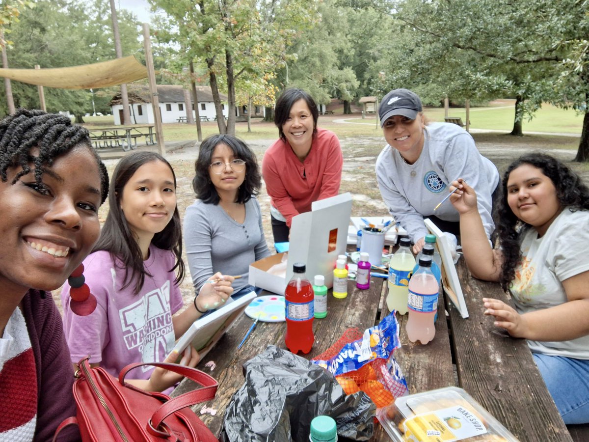 Kelly Hernandez (@coach_dez_pe) on Twitter photo Spent the morning by the lake at Sesquicentennial State Park with some former students! π¨ ποΈ π₯° <a href="/JCEScholars/">Jackson Creek</a> Spent the morning by the lake at Sesquicentennial State Park with some former students! π¨ ποΈ π₯° <a href="/JCEScholars/">Jackson Creek</a>