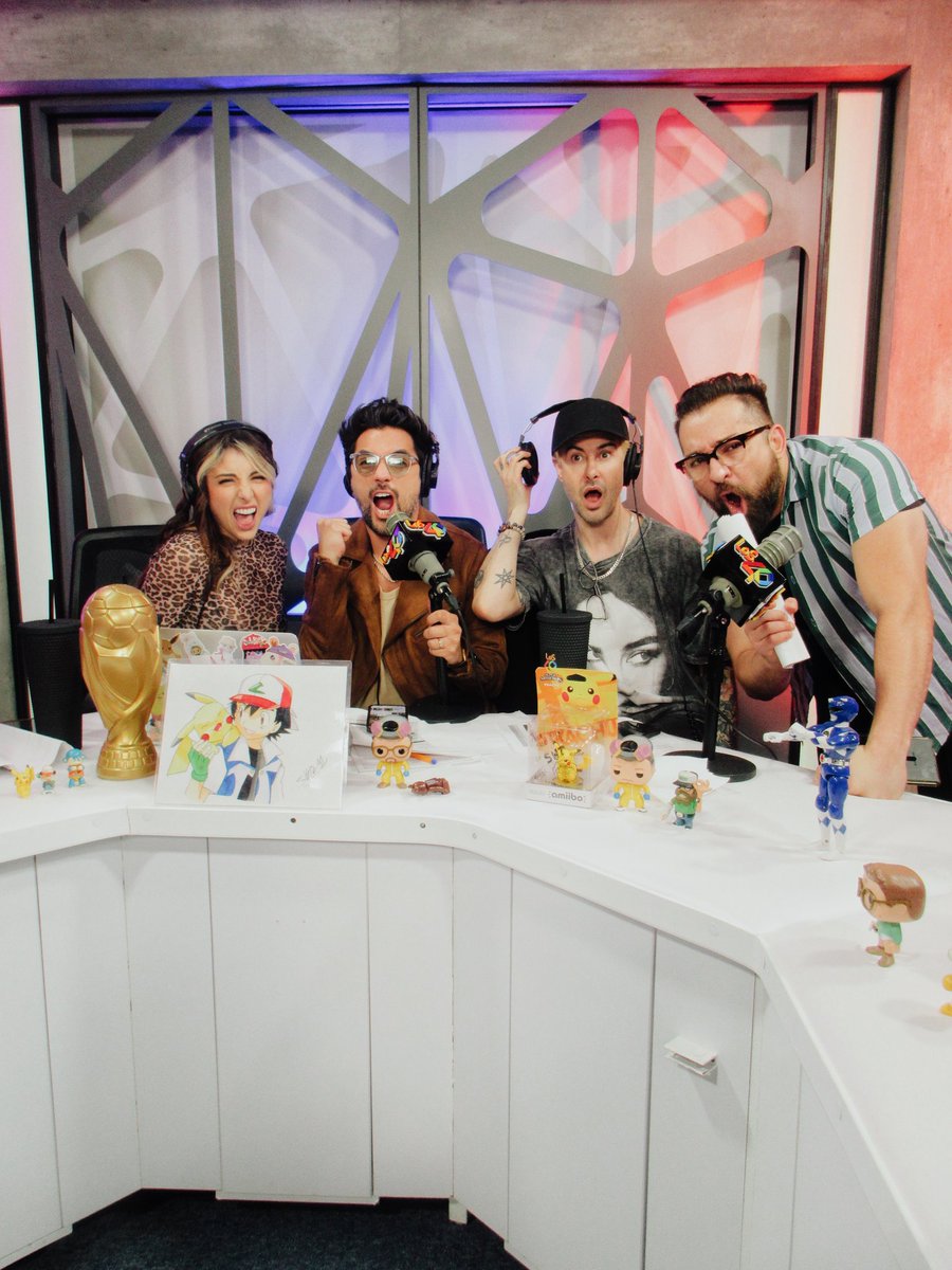 Gabo Ramos en los 40... Ya párate!!!
Así es la nueva era en el programa matutino de <a href="/los40mx/">LOS40 México®</a> encabezado por <a href="/GaboRamos/">Gabo Ramos</a> , acompañado por <a href="/taniagattas/">Tania Gattas 💗</a> y <a href="/ElJuanjoHerrera/">Juanjo Herrera</a> 

Puedes escucharlo de lunes a viernes de 6 a 10 de la mañana 

Y en Youtube de 7:15 a 9:15 de la mañana