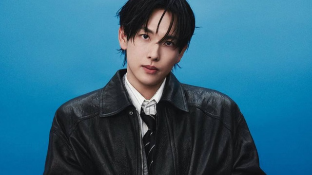 Hangul_Yoja's tweet photo. Get ready to hear a new side of Yim Siwan! 🎤 After serenading us with iconic OSTs for years ("Misaeng," "Run On," and more), he's finally releasing his FIRST-EVER solo album since his 2010 debut with ZE:A.
A new chapter begins with SM Entertainment. #YimSiwan #FirstSoloAlbum https://t.co/BLoUsqXji8