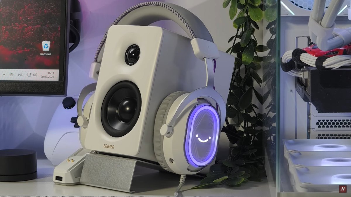 FIFINEMIC's tweet photo. 🎮🌙Forged for the long campaign, FIFINE AmpliGame H13 rests with a barely-there weight.
🪶Floats on your head without noticable pressure, upgrade the embrace by memory foam design, but no audio loss.

📸YT: ruNega https://t.co/GwPe5QSM93