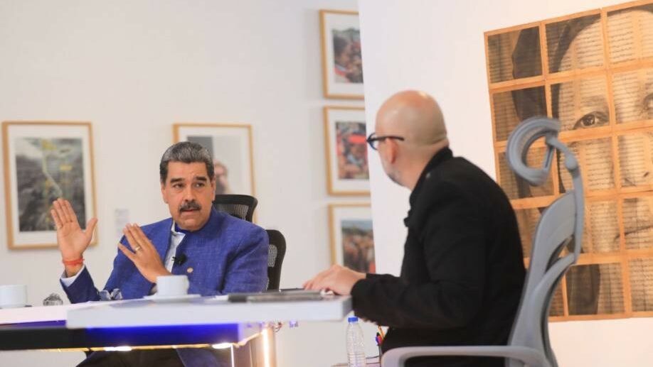 Presidente Maduro anuncia la creación de brigadas venezolanas para reconstrucción de Gaza. Por eso Nico es el mío 🇻🇪❤️

💬: venezuela-news.com/presidente-mad…