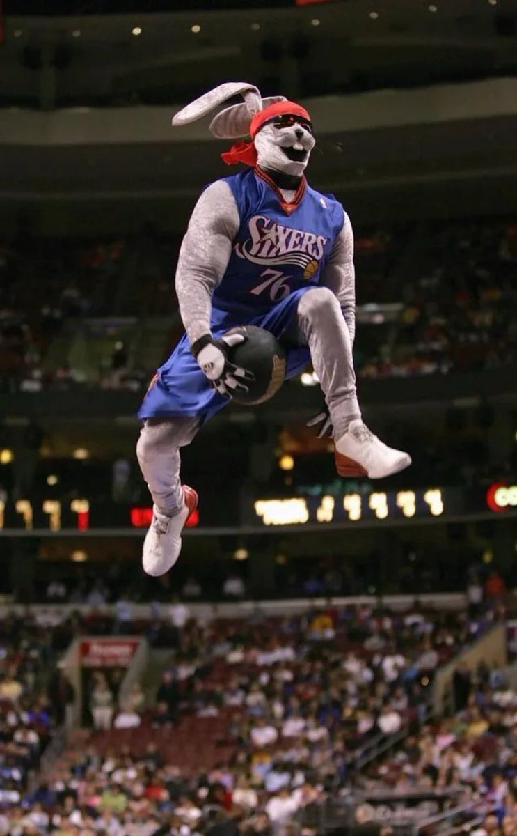 AidanLaPorta69's tweet image. BREAKING:

The Sixers announced that they are officially bringing back Hip Hop the mascot 👀