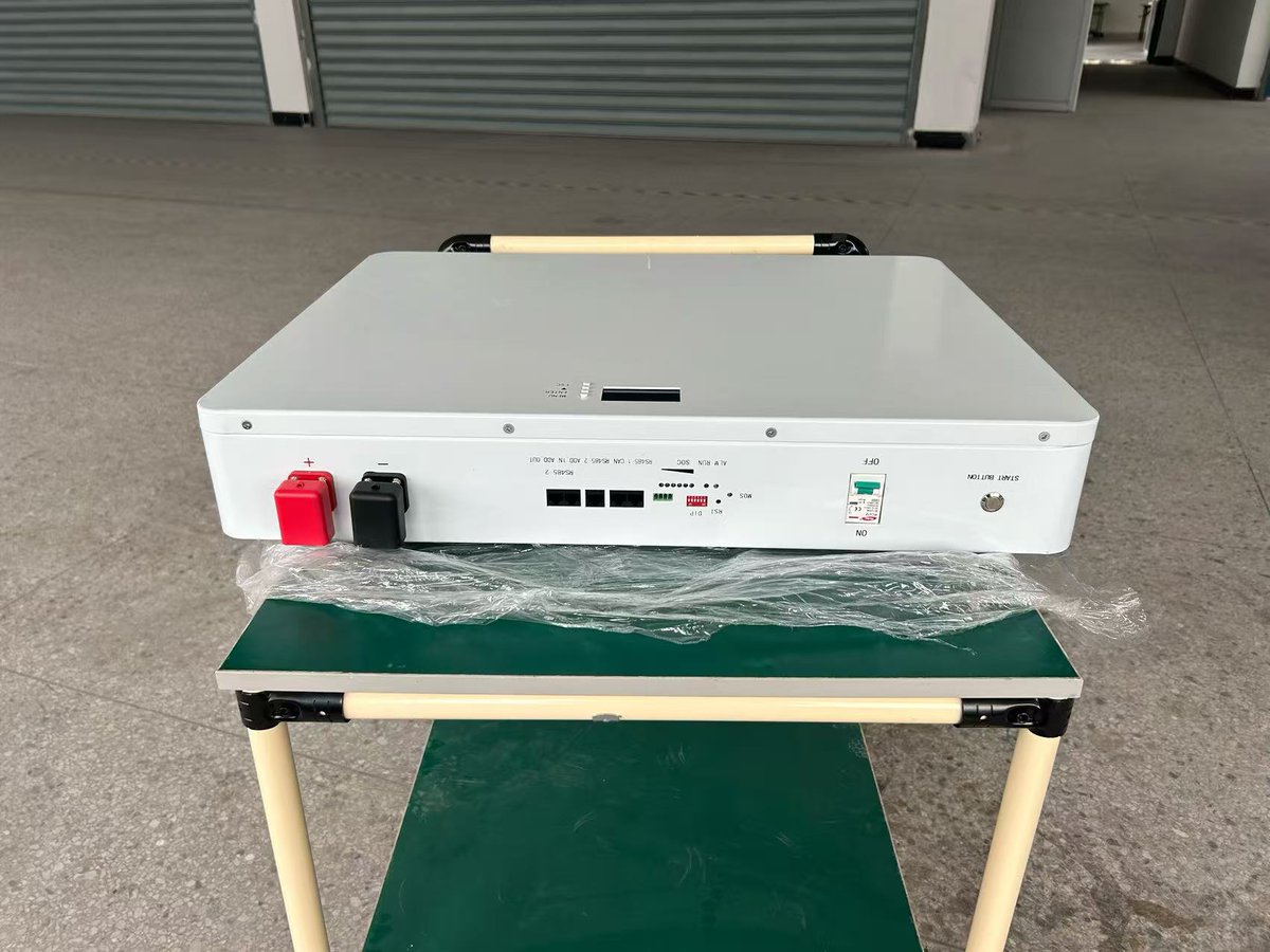 gzmolly's tweet photo. Super Large Capacity: Equipped with high-quality Li-ion/LiFePO4 batteries, it boasts a massive 2000Wh capacity, equivalent to ten 20,000mAh power banks. It can charge a laptop 10-15 times, power a drone for 15-20 flights
Whatsapp:+86 18786259147 https://t.co/WmORFdfAp6