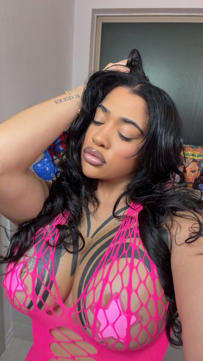 onlyfans.com/isssahoneey 😜