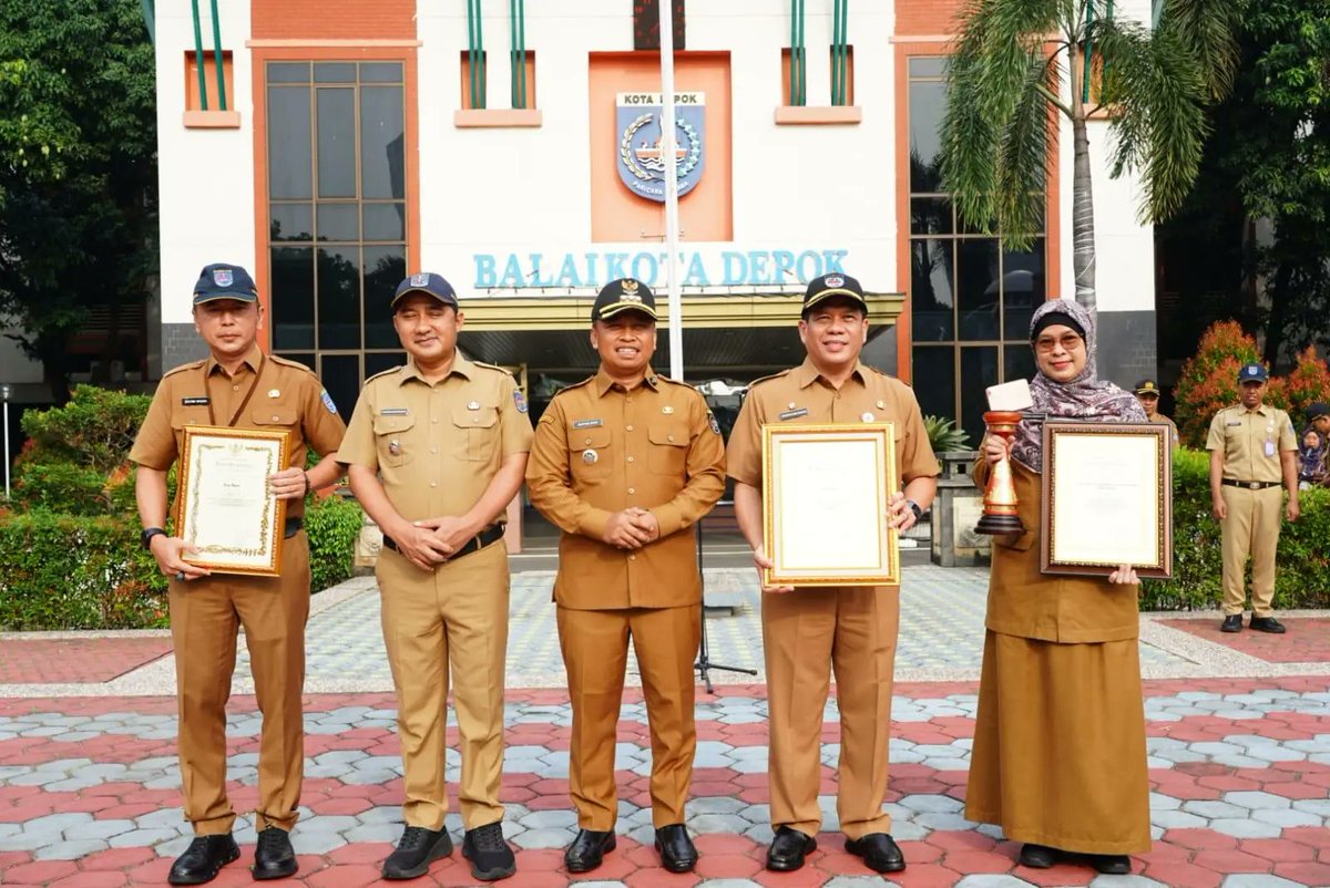 Kota Depok Raih Sejumlah Penghargaan di Tingkat Provinsi Jawa Barat

berita.depok.go.id/kota-depok-rai…