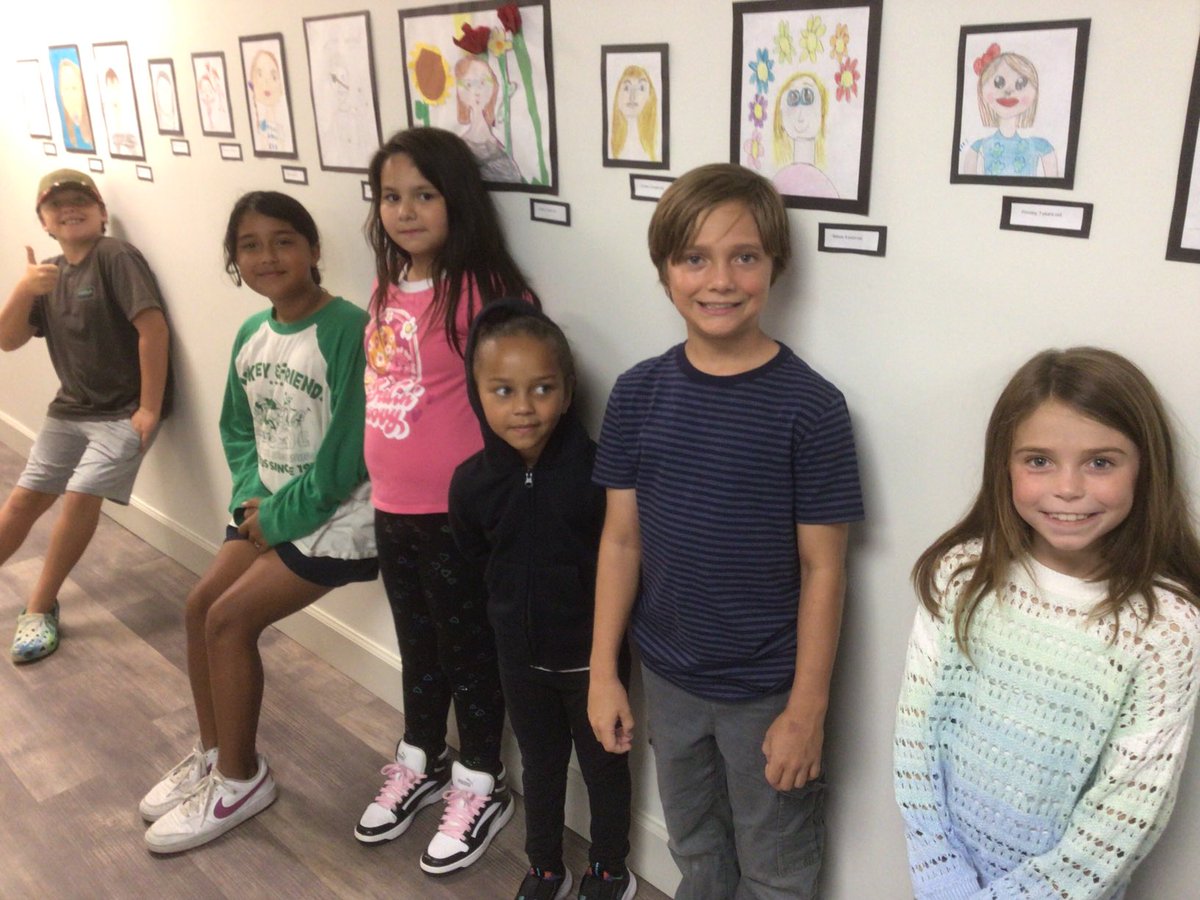 janefailer's tweet photo. Fantastic Start to Our Exhibition Calendar🙌🏽 Thankful for the heart, vision, and partnership of Mayor Miller and the City of Daytona Beach Shores to engage students in citizenship!❤️🤙🏽 ⁦@rjlCardinals⁩ ⁦@volusiaschools⁩ ⁦@dbnewsjournal⁩ https://t.co/5f1EUWDDmK
