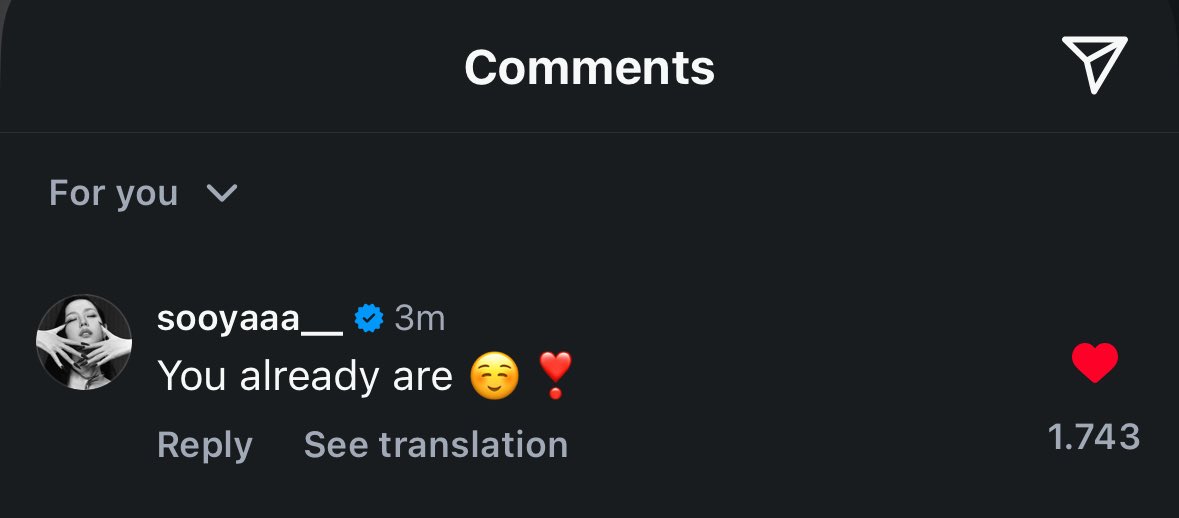 GODTIERJISOO's tweet image. jisoo commented on zaynโs post ๐ญ
zayn: thank you for making me the coolest dad around
jisoo: you already are