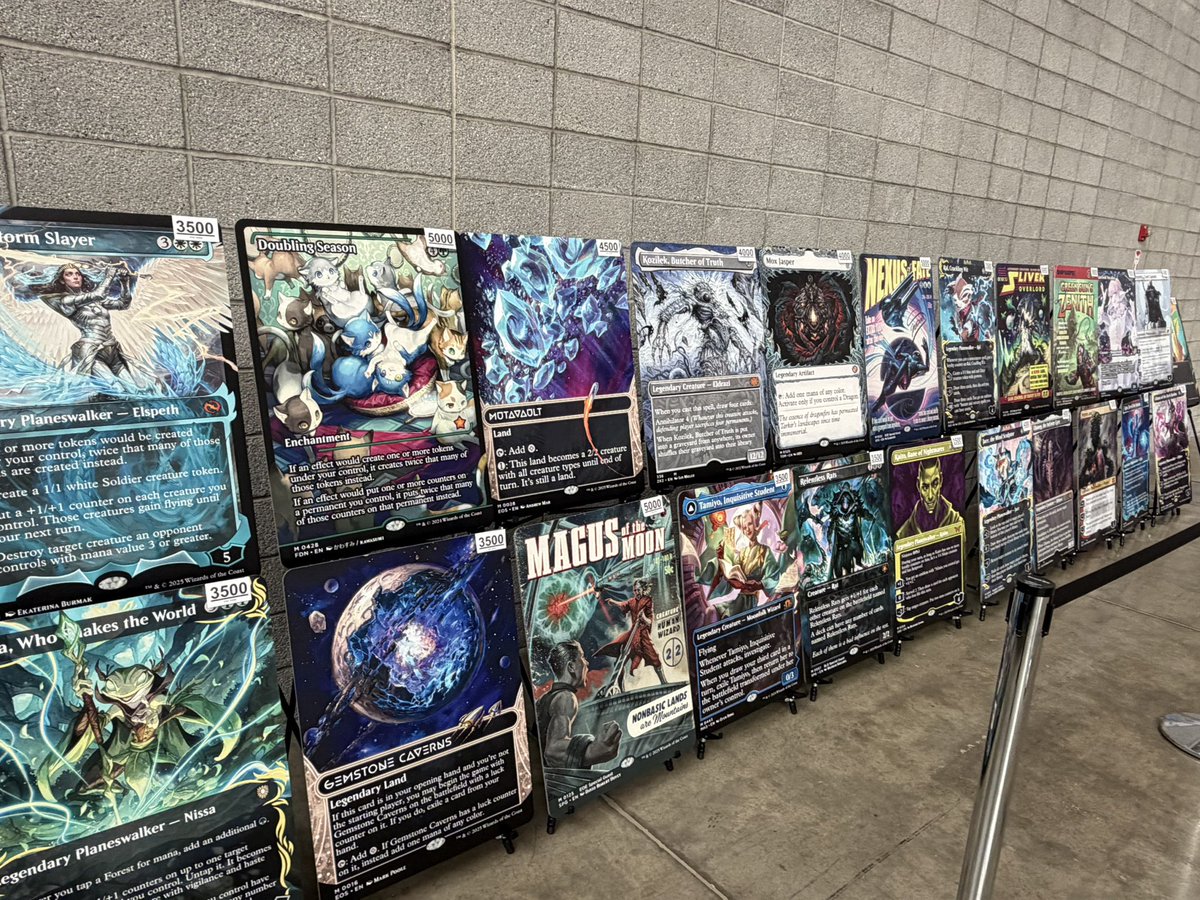 Card Titan tweet media