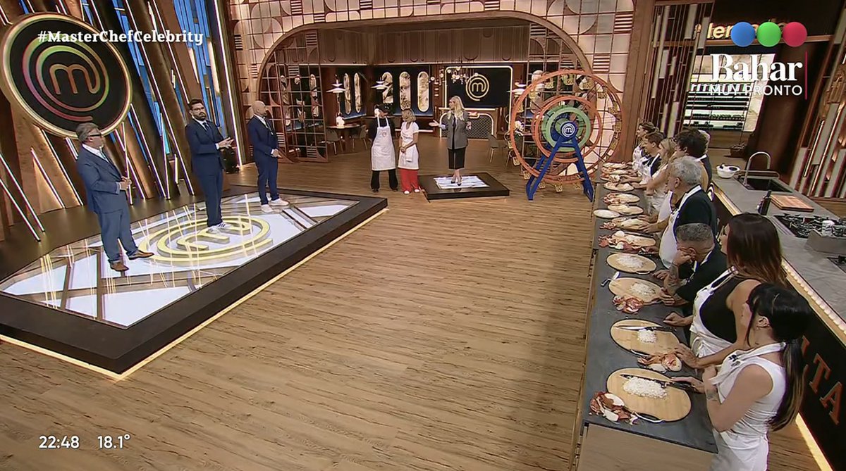 eeemiliano's tweet photo. En su debut #MasterChefCelebrity alcanzó picos de 18.1 🔥 https://t.co/WHcahptizZ