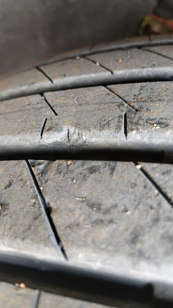vamshi90's tweet photo. @anandmahindra @Mahindra_Auto  Purchased xev in April..drove 25k and this is the condition of tyres that came along with car..Raised a complaint much earlier in July for same problem which isn’t resolved yet… https://t.co/PHaKEUqTjb