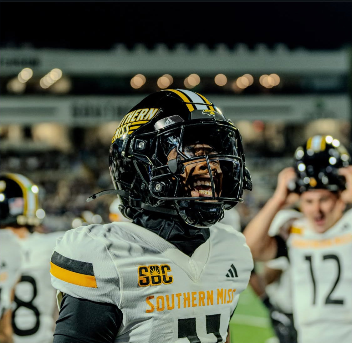 IsaacChukwurah1's tweet image. #AGTG After a great conversation with @CoachMathies I am blessed to say that I have EARNED a Division 1 Offer from @SouthernMissFB #SMTTT 🦅💛🖤