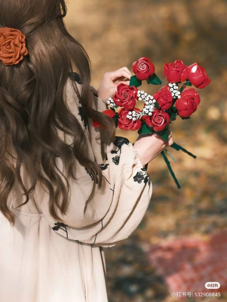 ڪٻرنْآ وصرنا
نفرح بصمت ونبڪيَ بصمت
ونضحڪ ٻآٻٺڛآمْـہ ؏ ـابـــره ..
ولم نـ ؏ـد نتأثر بمـ؏ ـسول الڪلُآمْ  ...
أصبحنـا نريـد أفـ ؏ ــالاً من القلب ...
♪♪❥ــــــــــــــ♥️𝓯𝓵𝓸𝔀𝓮𝓻ـــــــــــــــ❥♪♪
.
.
.

#صباح_الخير
#كاريزما74 
#LaVozArgentina