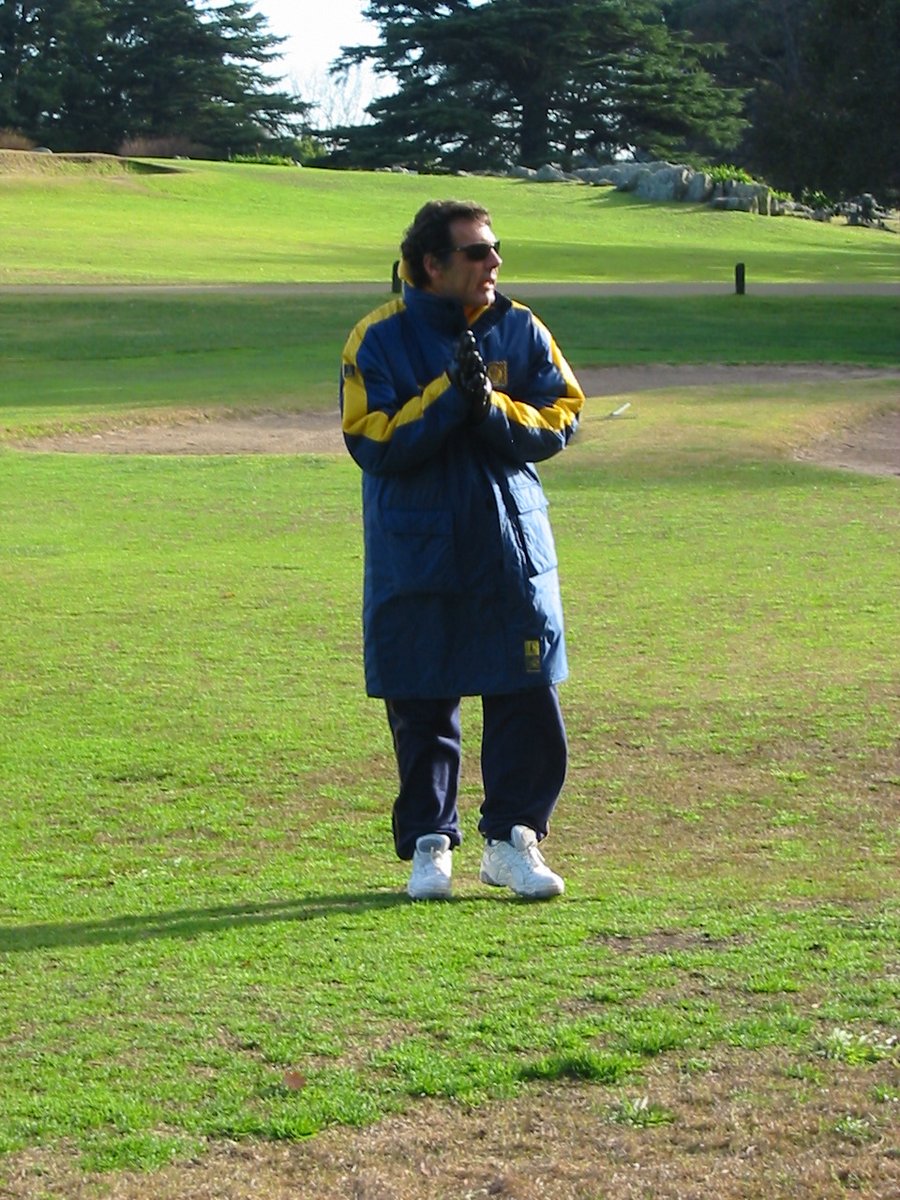 therosarin's tweet photo. Miguel, por @canallacom. 
Un hilo:

1. Pretemporada invernal, Tandil (2003) https://t.co/bHobm8eOjg