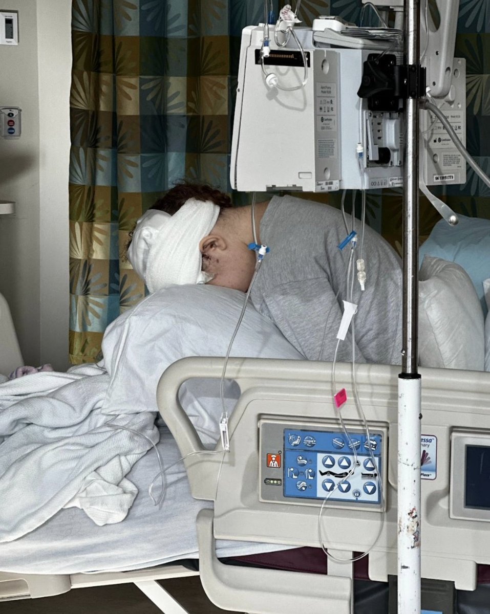 CureNotCovered's tweet photo. Sept 9–11, 23: After another infection &amp; surgery, I sat in the hospital reading Burzynski Breakthrough. I reached out to a former patient who urged me to contact the clinic. Within days, Dr. B reviewed Braelyn’s file &amp; said she was an excellent candidate. 
https://t.co/qGEXYazxmq https://t.co/8QNMuChyZS
