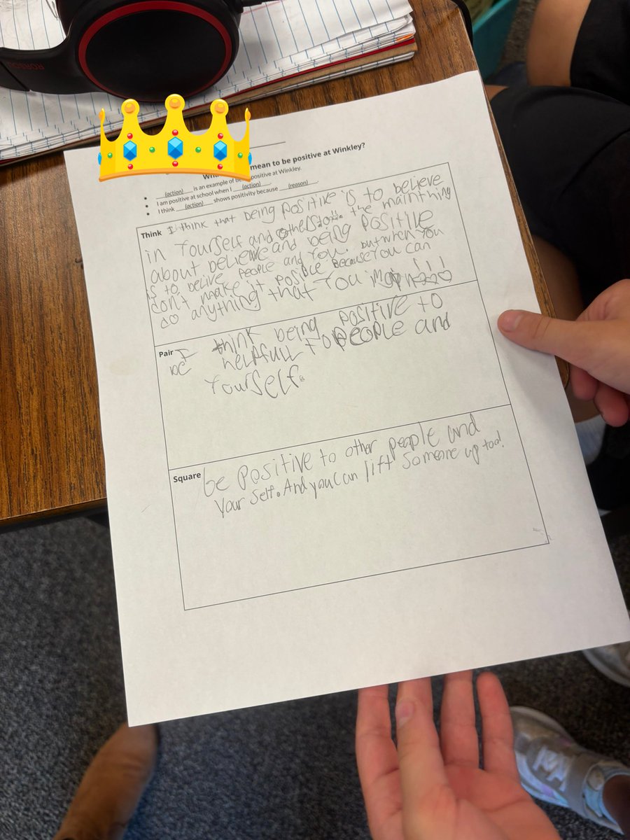 Lindsay Whaley tweet media