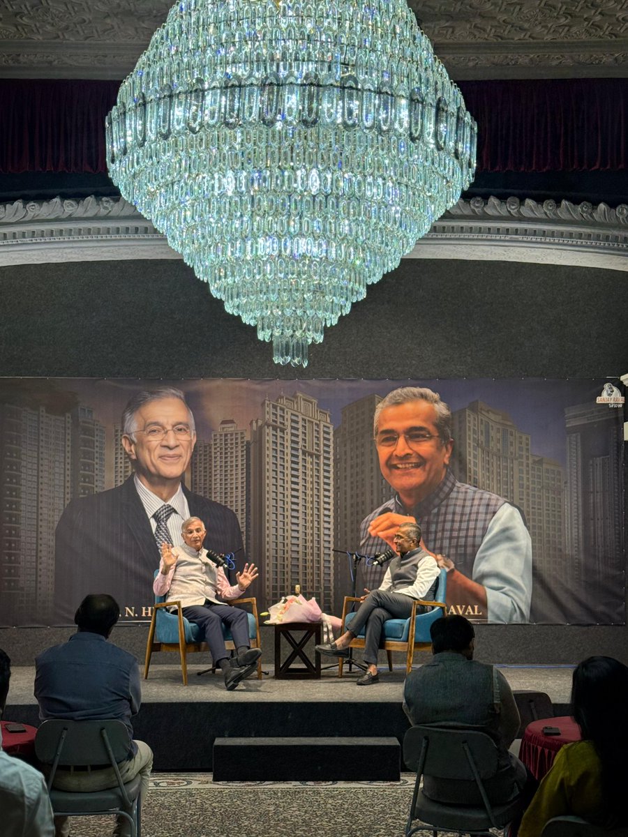 Dr Niranjan Hiranandani at SMSR skill centre for talkshow—-what is roll of youth in Amritkal2047