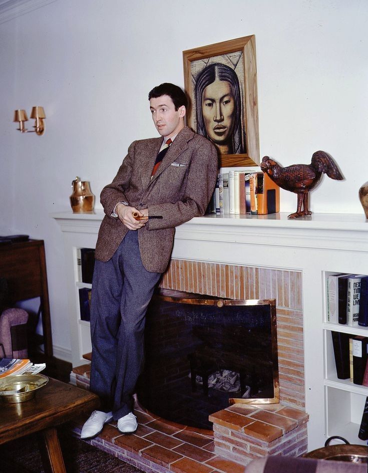 MrJimmyStewart's tweet photo. Jimmy at home (and in color!), circa 1939. https://t.co/MIba3EP5dM