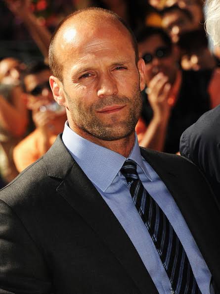 JasonStatham247's tweet photo. To those who love, trust, and value me, u are the heartbeat behind my smile, every surprise, every message, every card that comes from your heart means more than you’ll ever know, no matter what side u’re on, know this, I see u, I thank u, and I appreciate every single one of u🥰 https://t.co/DuEq2U8EDU