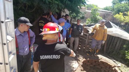 mauroszeta's tweet image. 🚨 OTRO FEMICIDIO; AHORA EN CHACO
- En Avía Terai hallaron asesinada en un pozo a Gabriela Barrios.
- No había rastros de ella desde el domingo.
- Hay cinco detenidos