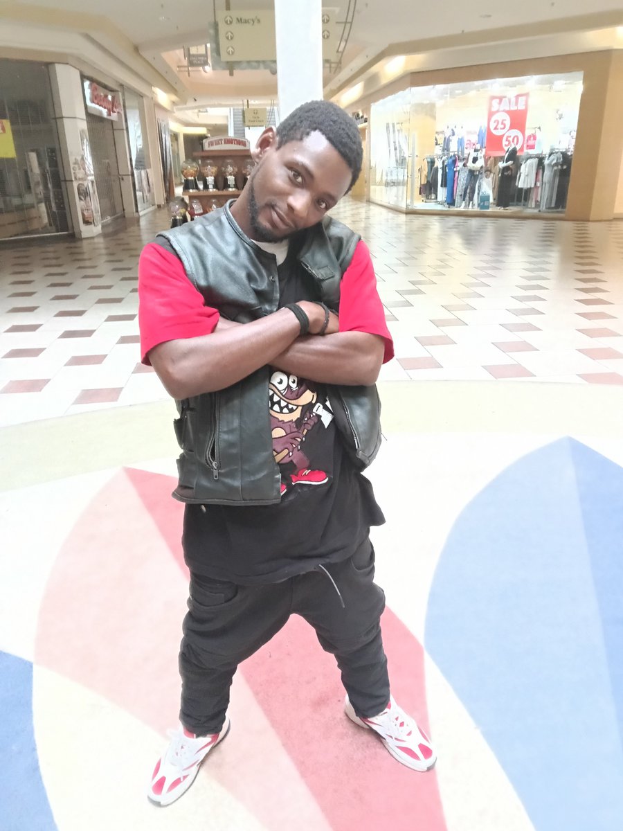 BreyarnDaFlow's tweet photo. Enjoying my FREEDOM 😄 

Breyarn Da Flow New Album Out Now 

On All Major Music 🎶 Streaming Platforms 

"Life After The Time" (Freedom Or Jail) https://t.co/5SQknmrMDC