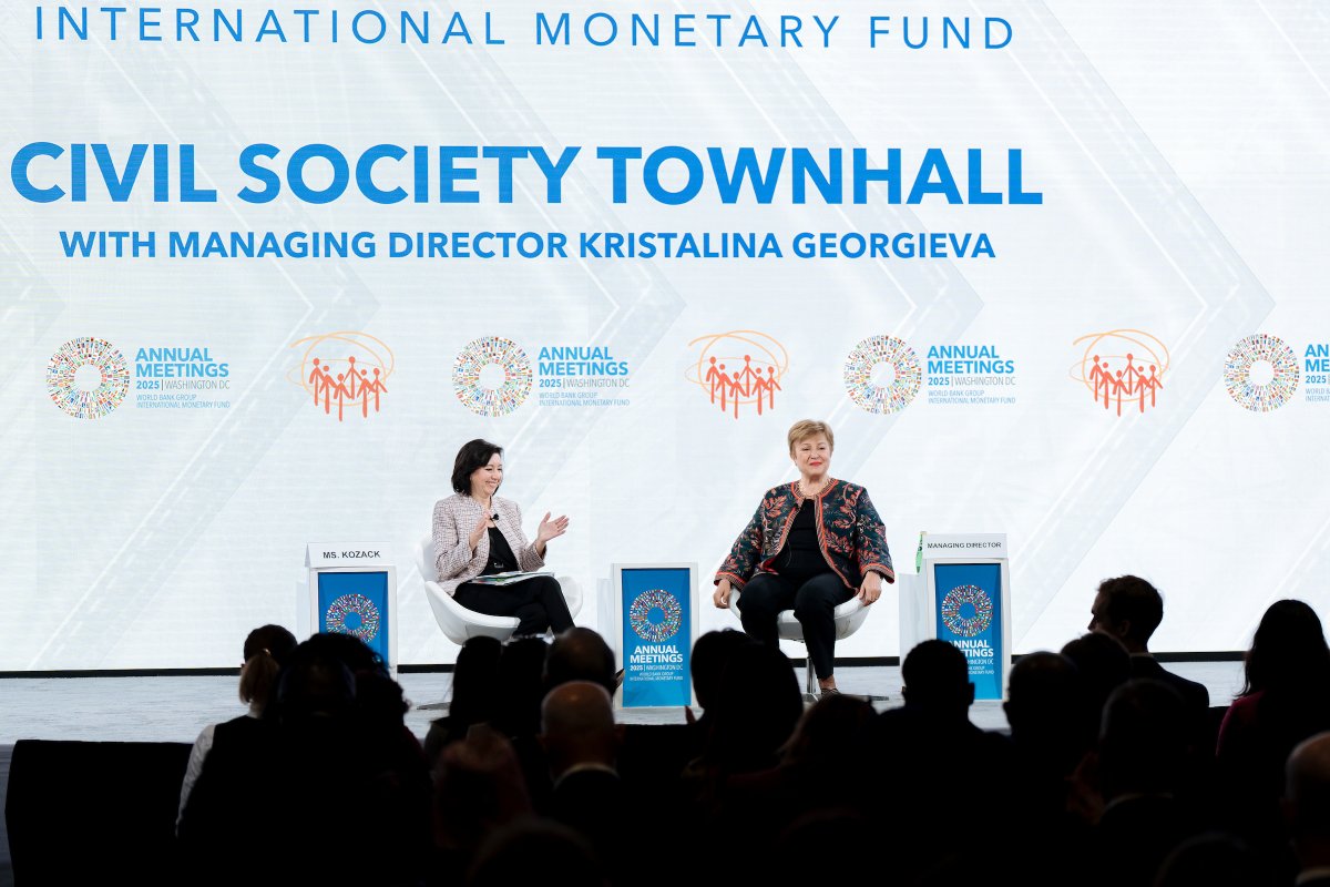 KGeorgieva's tweet image. The voices of civil society help the IMF stay connected to what matters most. I truly value our thoughtful exchanges at #IMFMeetings —and now invite you to shape our future engagement.
Share your views in our public consultation. imf.org/en/About/Partn…