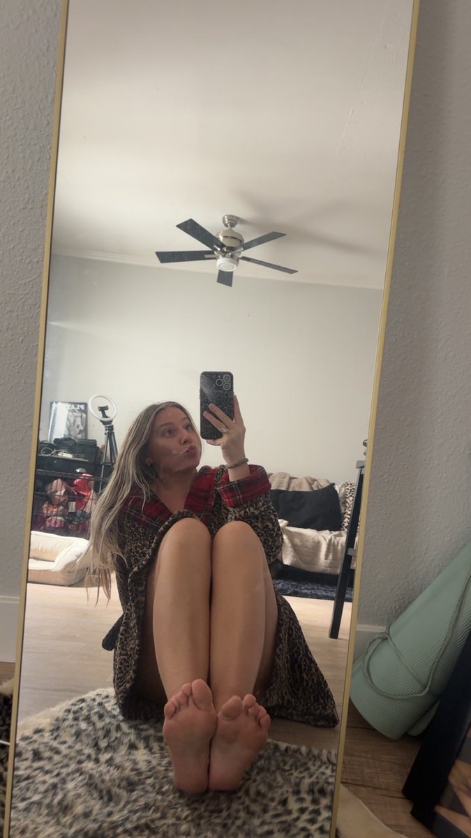 dabaerae tweet media