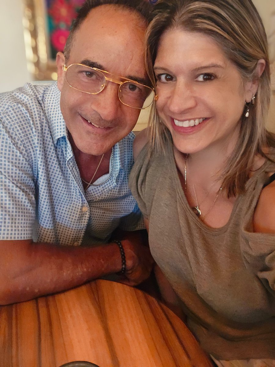 Kimberly_NFN's tweet photo. When in Texas with one of my favorite humans...I go to one of my favorite places! My heart is always so happy here!. 🥰
@richardursomd
#Gringos #DrUrso #HappinessIsTexasMade https://t.co/ltJUyfNDPu