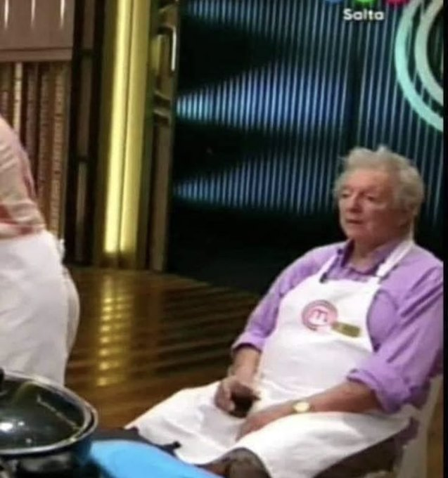 Me hacen repetir una parte zzz del Digimon y lo he cortado ya por hoy.
No sé si mañana me dará tiempo a terminarlo ya o tal vez me falten dos días.