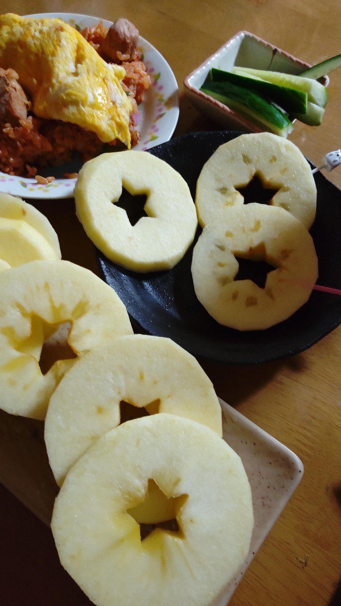 りんご♪プロフ読んで下さい。様 りんご♪プロフ読んで下さい。様 りんご@プロフ一読願います様