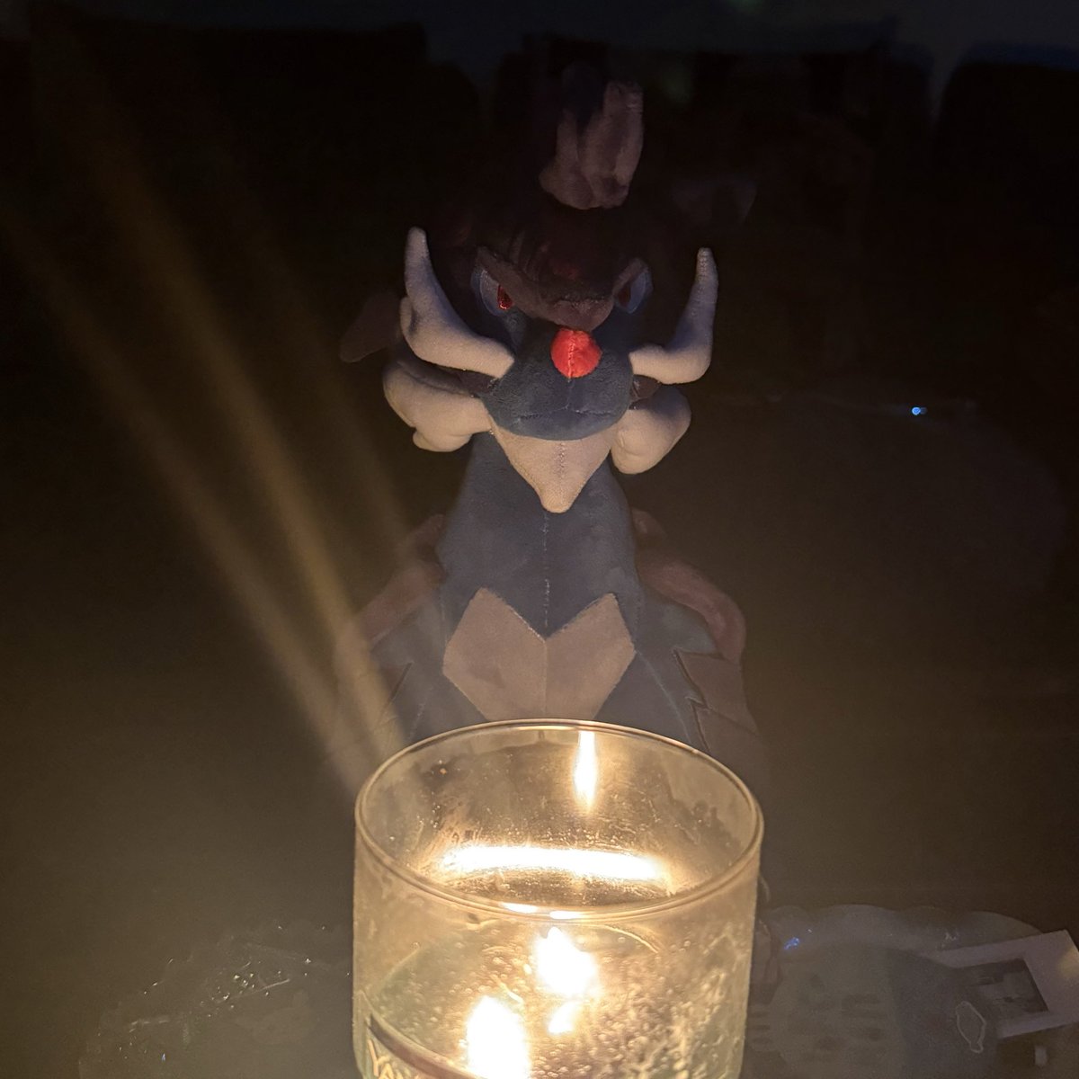 Power has been out all dayyyy 🥲

Probs wont have a drawing for #Itemtober today and maybe tomorrow 

Im soooorrrryyy 🫠