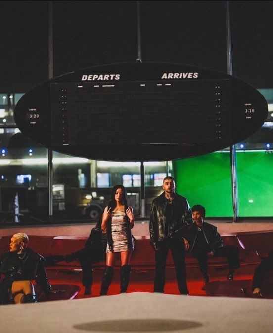 #JISOO, you’re an absolute legend, loved every part of this collaboration, thank you for making the coolest dad around. 🤣❤️

- Zayn via Instagram