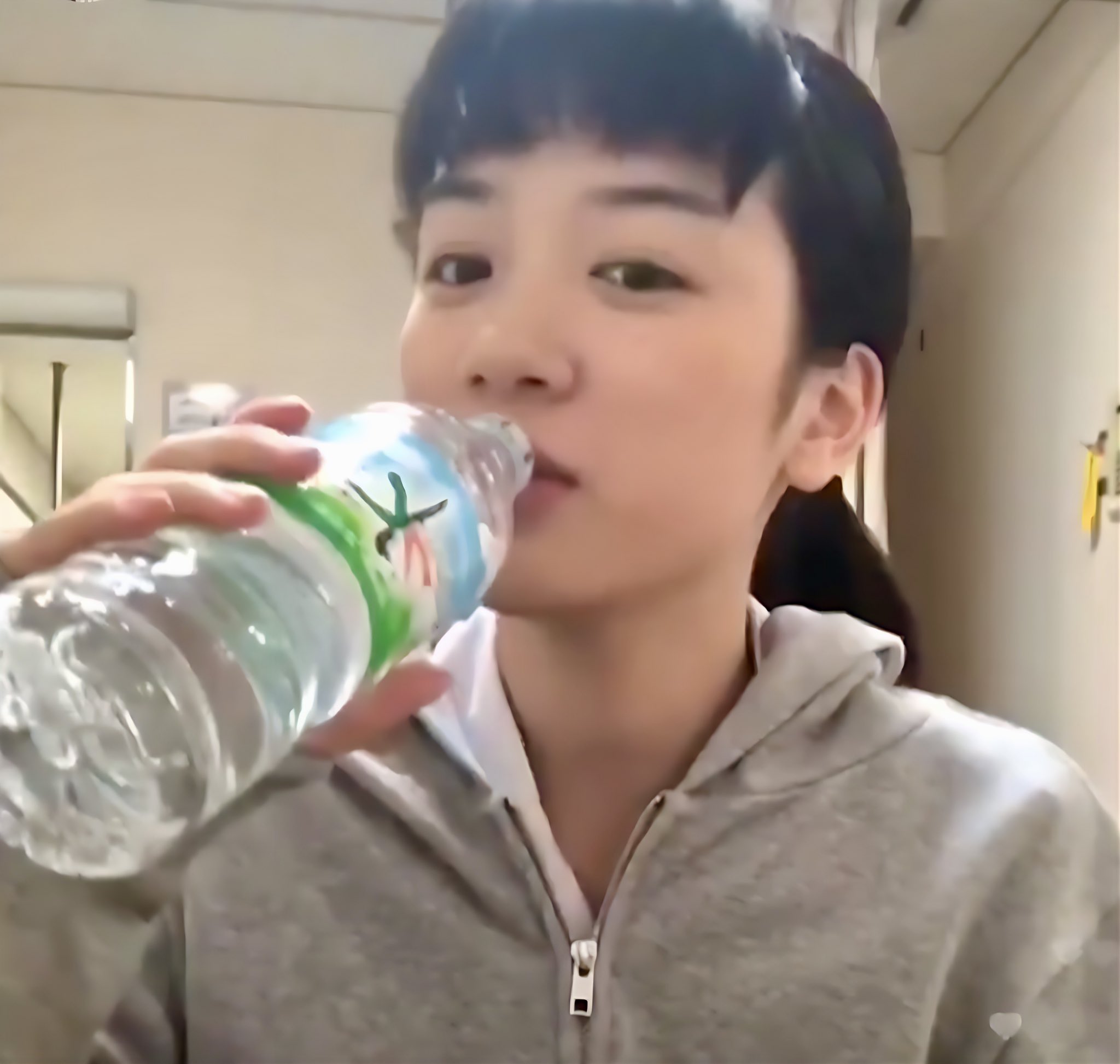 永野芽郁　非公開　パーカー　Sサイズ 永野芽郁 非公開 パーカー Sサイズ Amazon.co.jp: 永野芽郁非公開