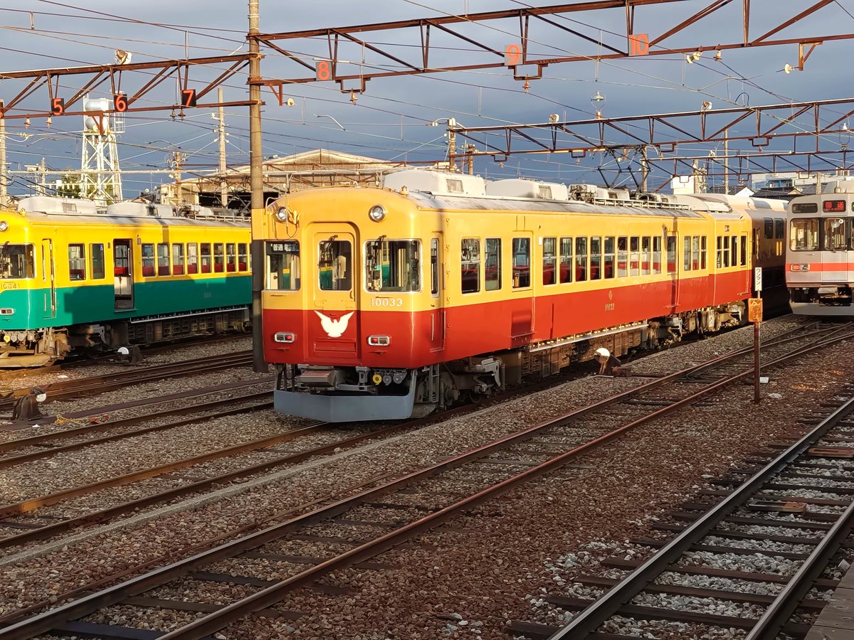 shimmy220's tweet photo. おはようございます😀

一昨日は富山
昨日は金沢で久しぶりの仲間たちと会って
たくさん笑いました(^^)

充実した連休でした。

連休明けの火曜日は気が重いですが
今日もいいことがたくさんありますように！ https://t.co/M9ZRjR7eln
