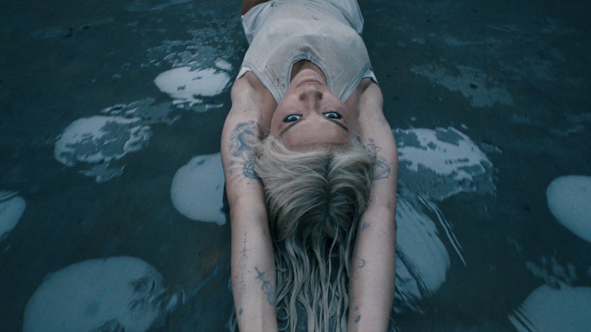 RitaOra's tweet image. 🧡💧