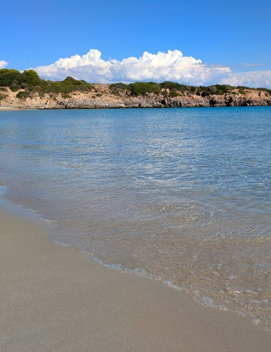 #Carloforte 
#LaBobba una delle spiagge più belle #dellisoladiSanPietro
#sudSardegna
Buon martedì a tutti.