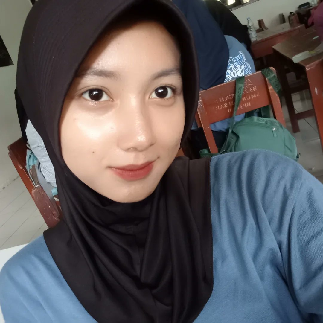 Sybilhoe's tweet photo. Kelas lagii #chatseks #chatseksbrutal https://t.co/uE5pWGb2AO