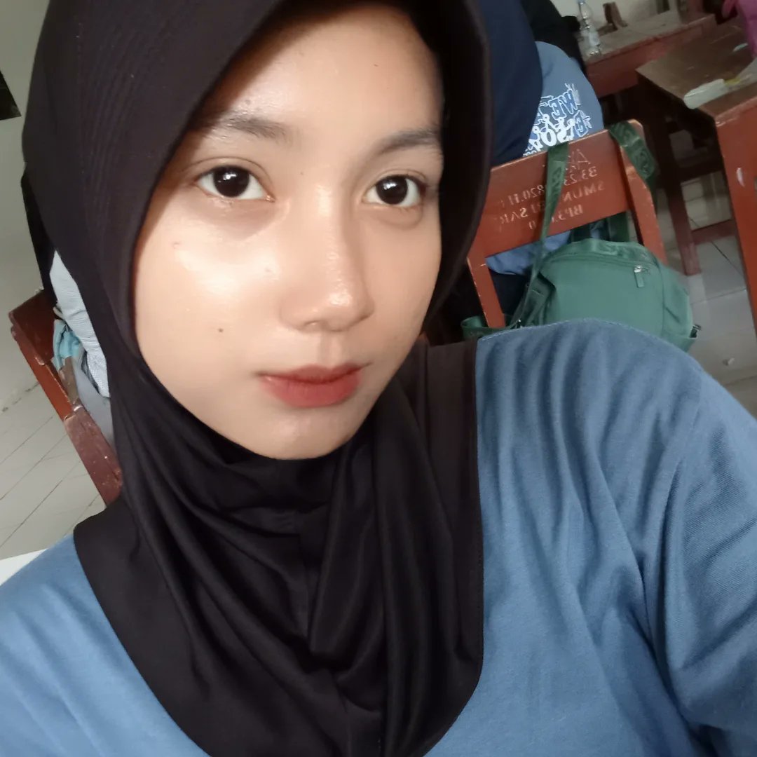 Sybilhoe's tweet photo. Kelas lagii #chatseks #chatseksbrutal https://t.co/uE5pWGb2AO