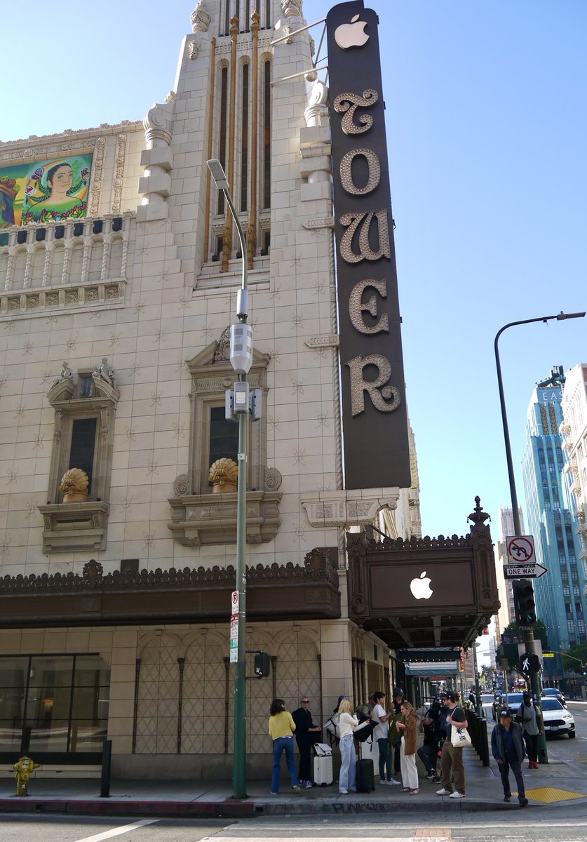 David_Tipton's tweet photo. I took some photos along Broadway in Downtown Los Angeles this weekend. 

More DTLA photos available here on Flickr: https://t.co/pMeO30b8pN

#DTLA #LosAngeles #photography https://t.co/rbfAqygkOY