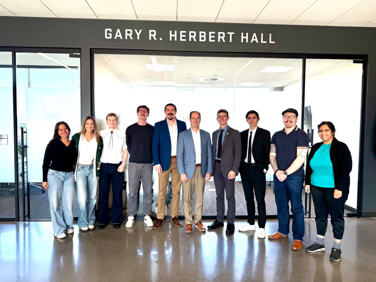 RepWhyte's tweet image. Had a great time with UVU Tocqueville Fellows and Rep. Grant Miller in a bipartisan discussion on making a meaningful impact in our community, state, and nation. I appreciated hearing their ideas for the upcoming legislative session—these students will help our republic thrive.