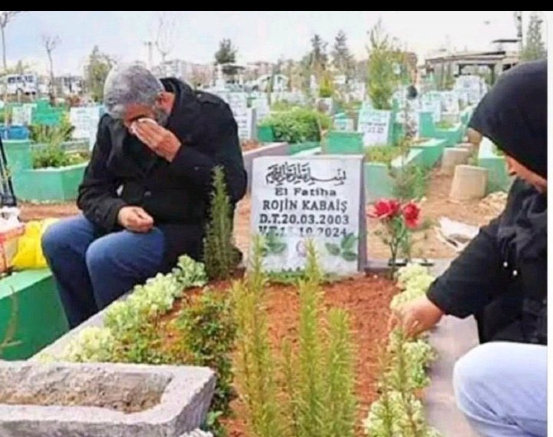 Engingundogdu72's tweet photo. Aylar oldu hala aynı noktada. En kötüsü de o masum aile kahrolurken sebep olanlara hiçbir şey olmadı. #rojinicinadalet https://t.co/idrmpvdVap
