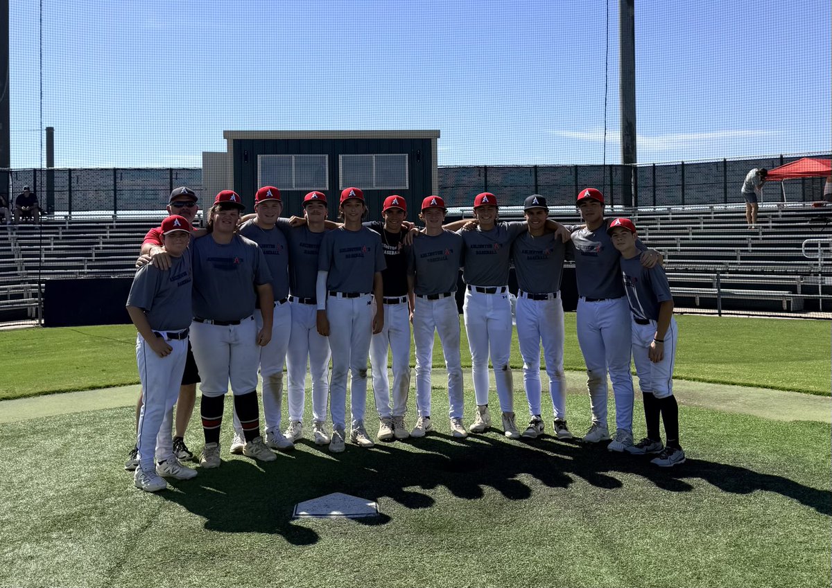 arlingtonas1988's tweet photo. Arlington A’s Detroit Tigers won the Arlington A’s Sophomore World Series! Good looking crop of baseball players https://t.co/11t5d3Kd2g