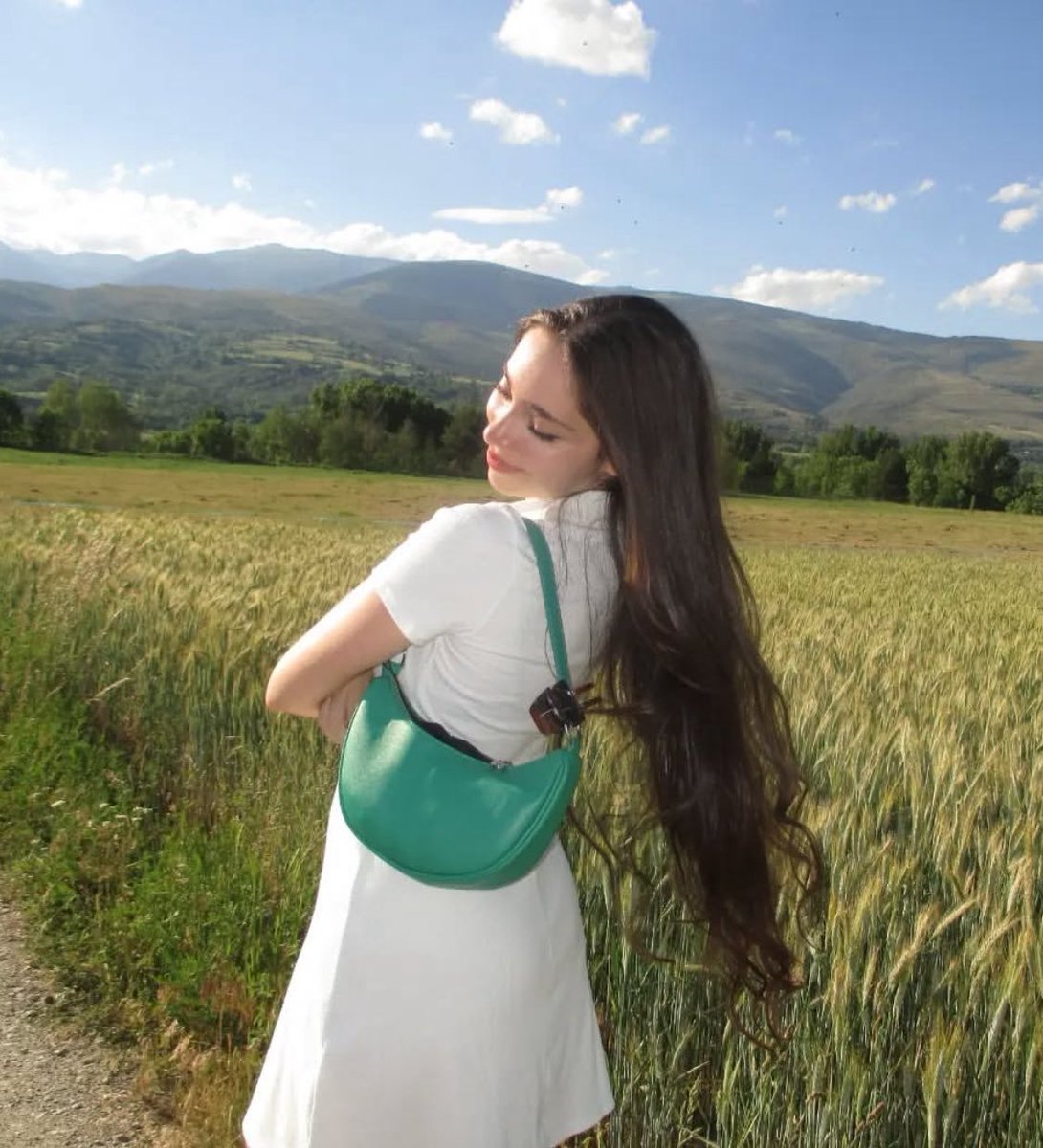 595_3070's tweet image. TODO EL MUNDO VOTANDO A LA PRINCESA NUESTRA RAPUNZEL CATALANA NUESTRA INTROVERTIDA NUESTRA NINFA LA REINA DEL HIELO SALVAR JUDIT #OTGala4