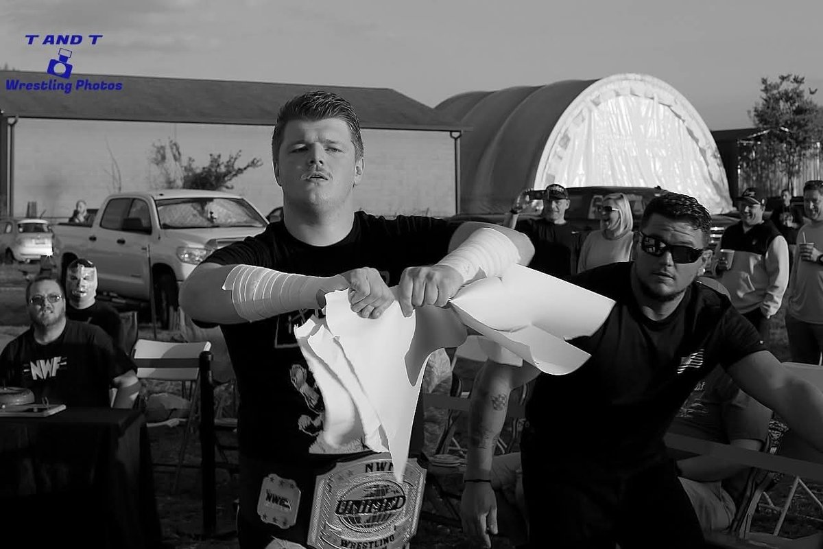 Don't write mean things about me because I'll just hurt your feelings even worse.

It's what I'm good at. 😘

And that's not arrogance...

📷: <a href="/TandTWrestPhoto/">Tim Hughes</a>