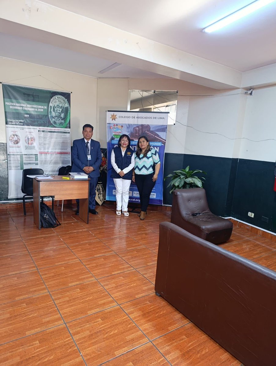 📢 #NotaDePrensa | COLEGIO DE ABOGADOS DE LIMA BRINDÓ ASISTENCIA LEGAL GRATUITA DURANTE LA MANIFESTACIÓN CIUDADANA DEL 12 DE OCTUBRE

El Colegio de Abogados de Lima (CAL), a través de su Dirección de Derechos Humanos, participó activamente en la manifestación realizada este 12 de