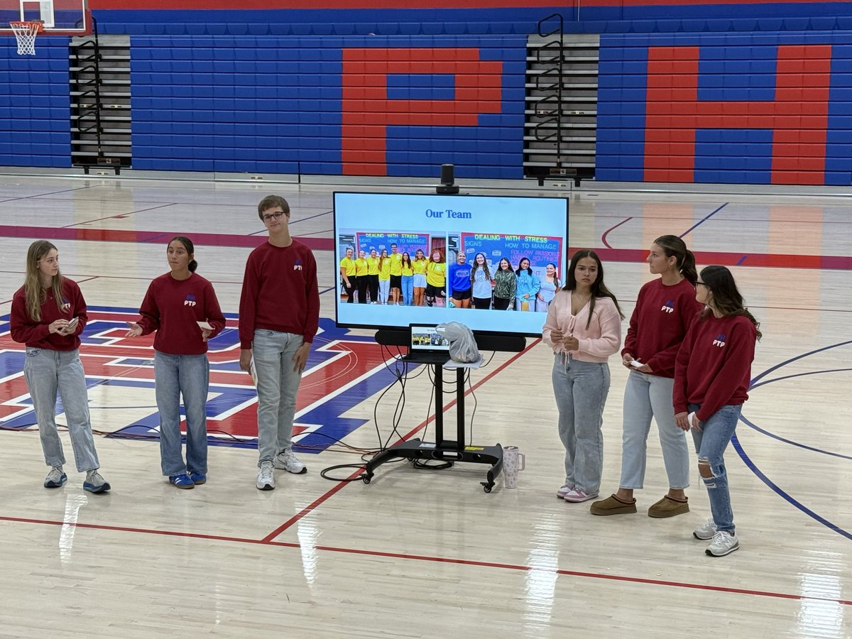 phsocialworker's tweet image. Today our Peer To Peer students truly went Above and Beyond by coming in on a day off and leading two lessons with staff during our professional development day. They shared how trauma impacts the brain and ways to enhance relationships between students and staff. #PHStrong