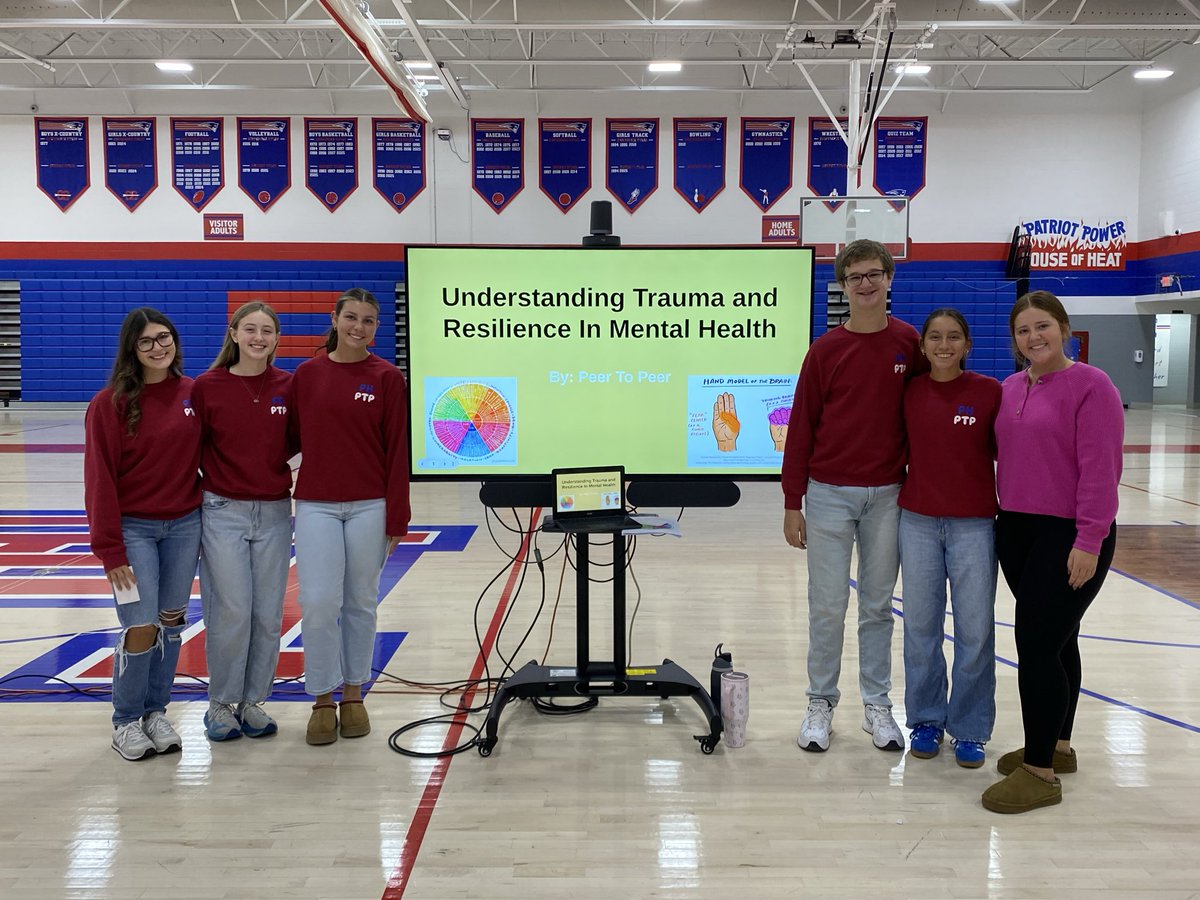 phsocialworker's tweet image. Today our Peer To Peer students truly went Above and Beyond by coming in on a day off and leading two lessons with staff during our professional development day. They shared how trauma impacts the brain and ways to enhance relationships between students and staff. #PHStrong