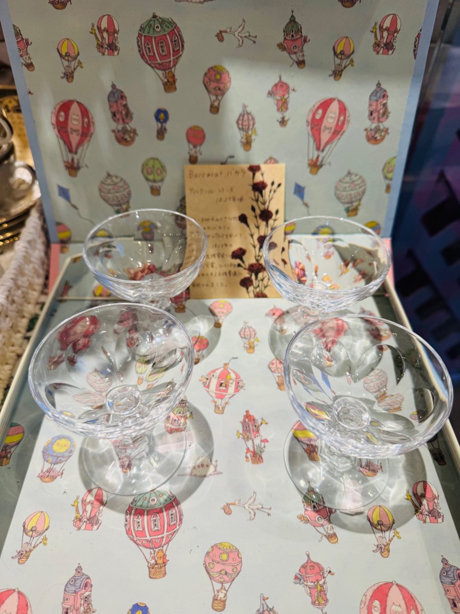 外見戦略のプロが見抜く
“垢抜けた人がしている買い物”➓選

①上質なベーシック
②素材を触る
③試着は必須
④丈感を重視
⑤色の抜けを作る
⑥服と小物のバランス
⑦ワンマイル服も妥協なし
⑧目的を明確に買う
⑨価格でなく印象で選ぶ
⑩プロと買って年間20万の無駄を削る